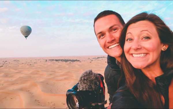 Hot Air Balloon Ride Over Dubai with Land Rover Drive and Desert Breakfast