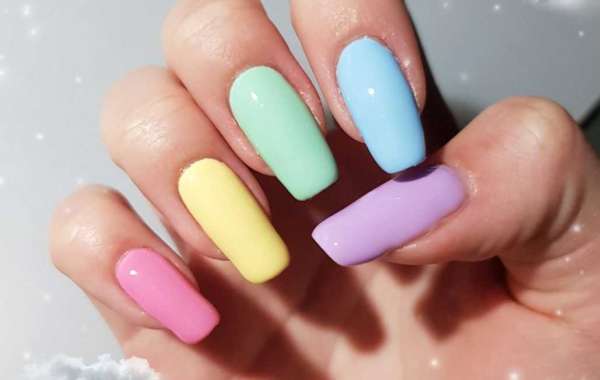 Colorful nail trends for summer