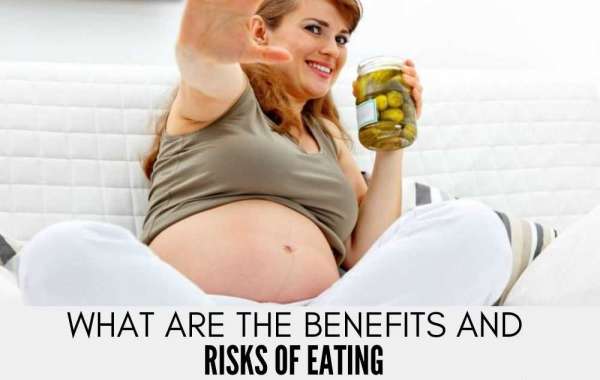 THE BENEFITS AND RISKS OF EATING PICKLES DURING PREGNANCY